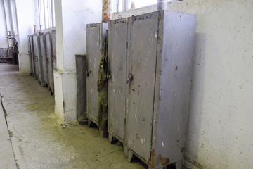Instrumental iron lockers in the production room