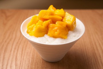 shaved ice with mango, 망고빙수