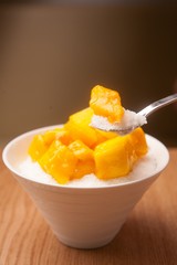 shaved ice with mango, 망고빙수