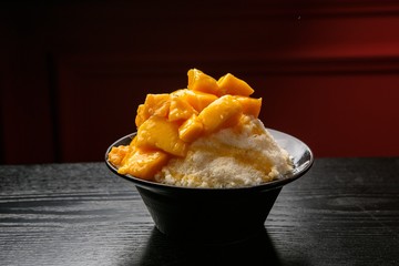 shaved ice with mango, 망고빙수