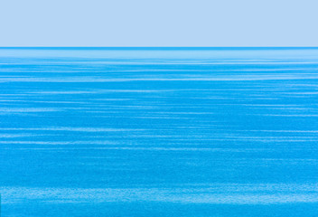 Fototapeta na wymiar landscape view of the open blue sea blue sky