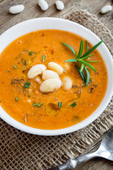 Creamy white bean and vegetable soup