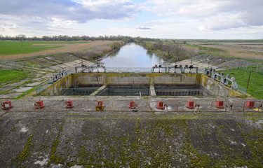 Valves for opening pipes of a water pumping station. Gateway ope