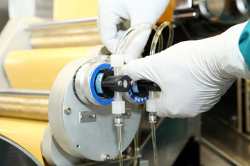 Machine manufacture of gelatin capsules. Validation of the machine man. Production of capsules for tablets.