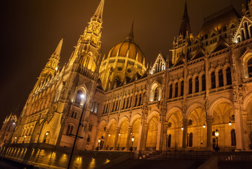 Obraz premium Budapest, Hungary - January 01, 2017: Hungarian Parliament building in Budapest, night photo