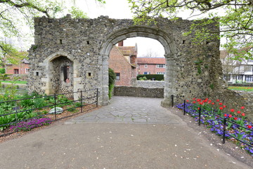 Obraz na płótnie Canvas Westgate, which is the Medieval gate house area in Canterbury which is part of the city wall, the largest surviving in England.