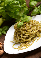 Pasta with green pesto