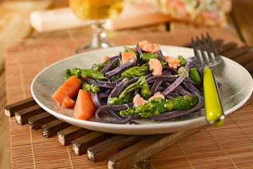 fettuccine flavor of blueberries with salmon and asparagus