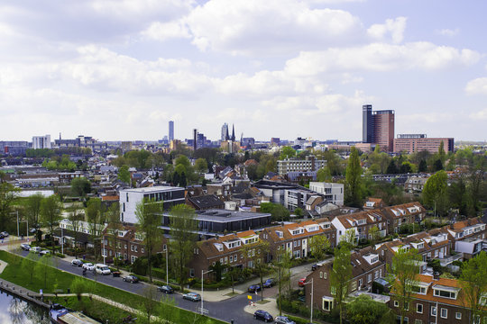 Skyline van Tilburg gezien vanuit 10 hoog aan de Piushaven