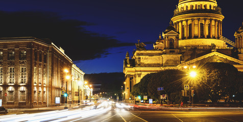 Fototapeta na wymiar St. Petersburg view of St. Isaac's Cathedral