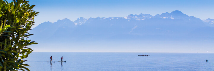 Stand up paddle sur le lac Léman - obrazy, fototapety, plakaty