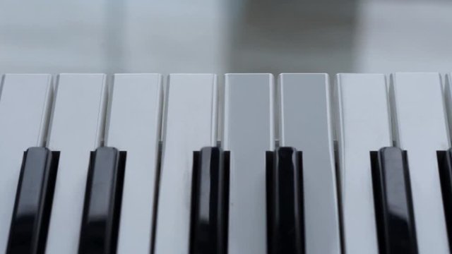instrument klawiszowy muzyczny 