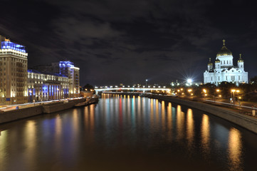 Fototapeta na wymiar Moscow River embankment - night cityscape