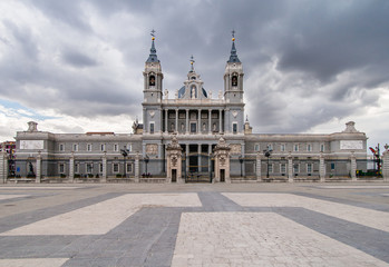 Obraz premium Almudena Cathedral, Madrid, Spain.