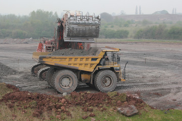 Obraz premium Mining earthmover machines