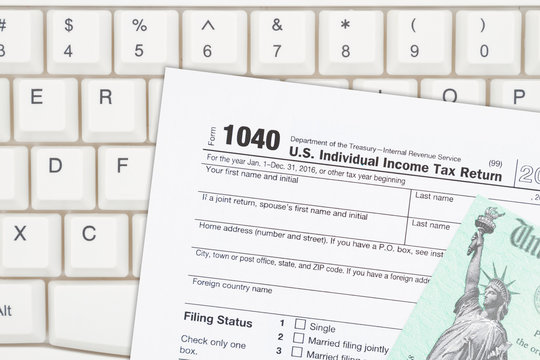 A US Federal tax 1040 income tax form