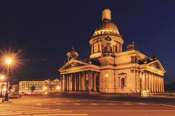 Fototapeta na wymiar Night Saint St. Petersburg on St. Isaac Cathedral
