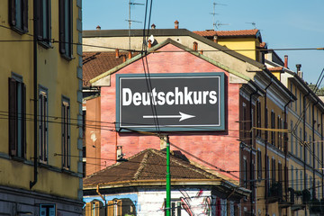 Schild 215 - Deutschkurs