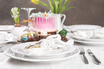 Beautiful table setting with Easter decor