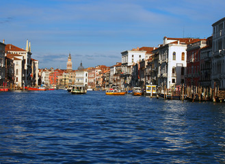 Fototapeta na wymiar the grand canal in Venice