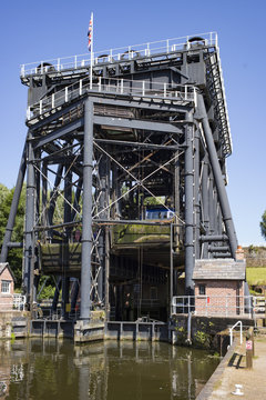 Anderton Boat Lift