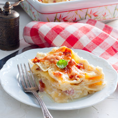 Lasagne with ham, square