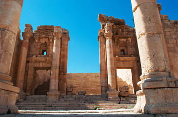 Jerash, Giordania, 04/10/2013: la Cattedrale, ex Tempio di Dioniso ricostruito nel IV secolo come...