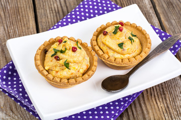 Antipasti tartlets with gentle mousse