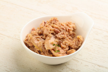 Canned tuna