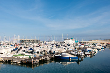 Fototapeta na wymiar Hafen von Denia Spanien