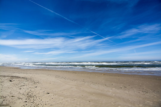A picture postcard from the western coast of denmark in fresh sunny weather