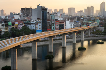 Obraz premium Aerial skyline view of Hanoi. Hanoi cityscape at twilight at Hoang Cau lake