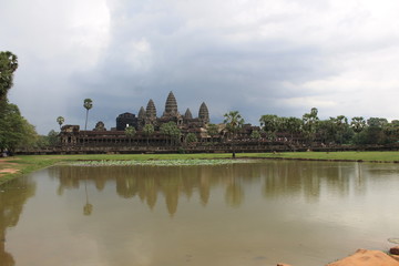 Fototapeta na wymiar The wonderful Angkor Wat
