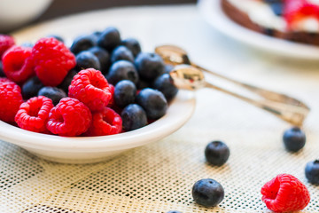 Berries (strawberries, raspberries, blueberries)