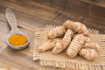 Turmeric Powder (Curcuma longa)
