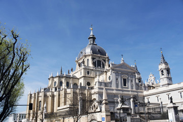 Fototapeta na wymiar Catedral de la Almudena, en Madrid. Comunidad de Madrid. España.