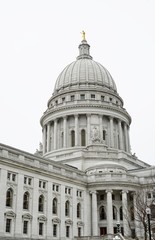 Fototapeta na wymiar The Wisconsin State Capitol in Madison