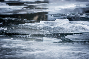 Naklejka premium Gefrorener See