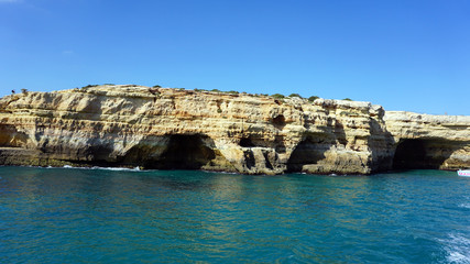 Fototapeta na wymiar algarve by the sea