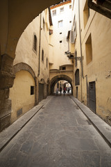 Fototapeta na wymiar Italia,Toscana,Firenze, un vicolo nel centro città.