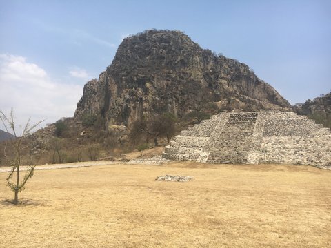 Zona arquel&oacute;gica de Chalcatzingo