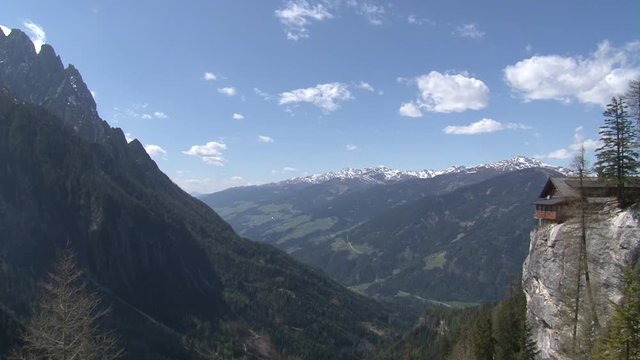 Osttirol, Dolomitenh&uuml;tte, Berg&uuml;tte, Felswand, Abgrund, Drautal, Villgrater Berge