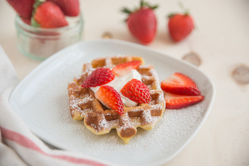 Waffeln mit Beeren 