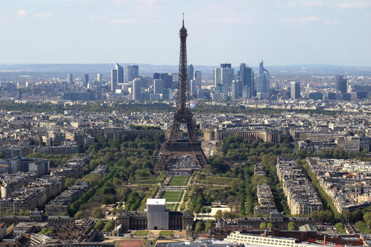 Paris, vu du ciel - Tour Eiffel - La Défense