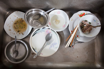 Dirty dishes need to wash