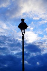 Latarnia na tle nieba © Alexandra