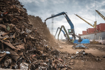 Fototapeta premium Scrap metal transshipment port.