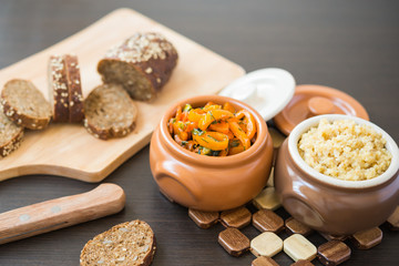 Wheat porridge with vegetables