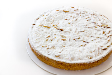 Cream cake with pine nuts