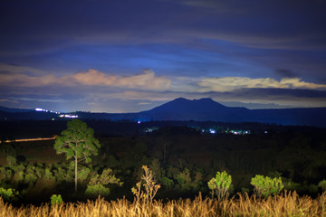 Landscape night sky at Thung Salang Luang National Park Phetchabun,Tung slang luang is Grassland...